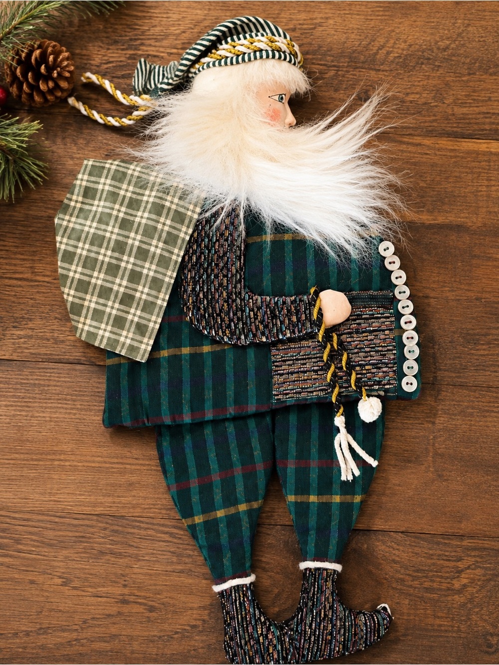 Primitive Folk Art Santa Wall Hanging Plaid Christmas Decor
